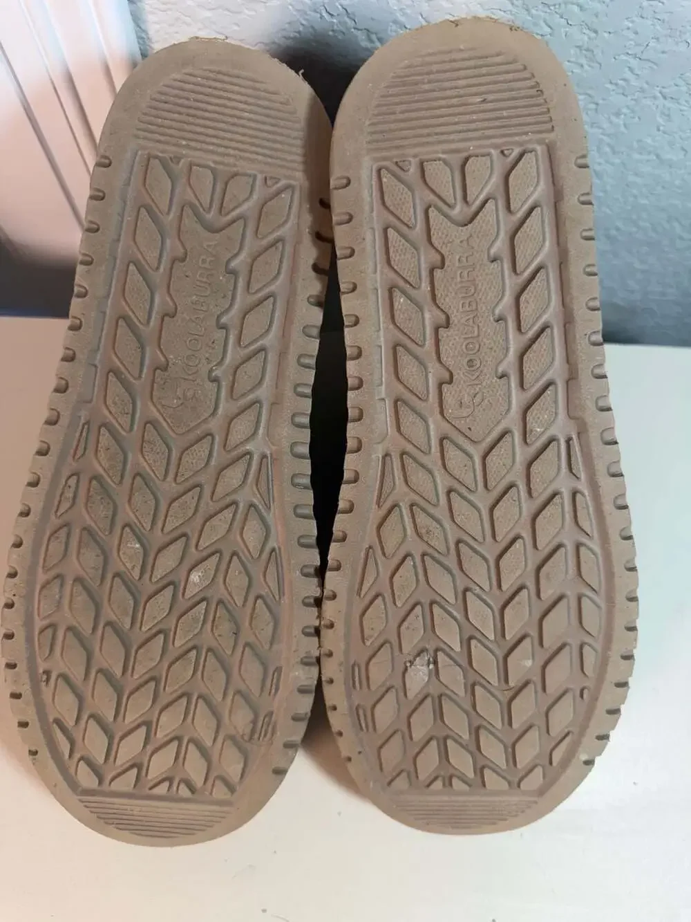 Koolaburra by UGG Short Suede Boots Chestnut Size 8